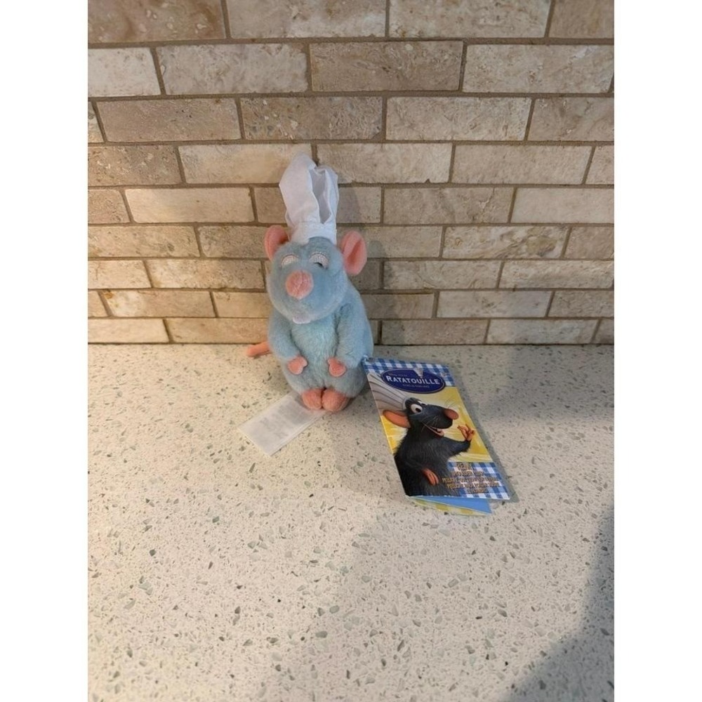 Ratatouille Remy Shoulder Plush Pal‎ NWT